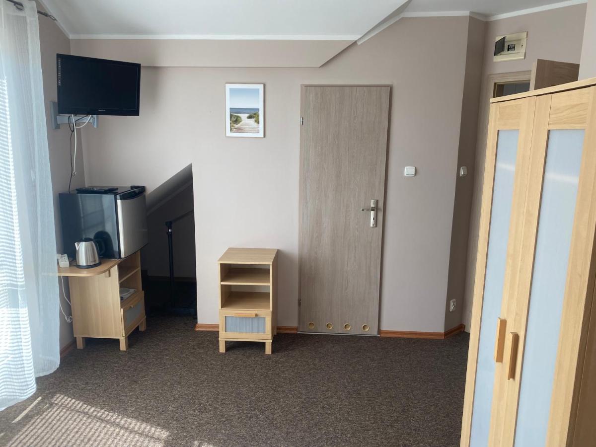 Pokoje Goscinne " Awia " Łeba Esterno foto