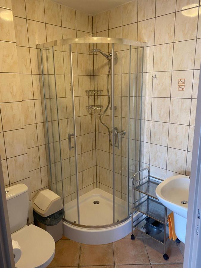 Pokoje Goscinne " Awia " Łeba Esterno foto