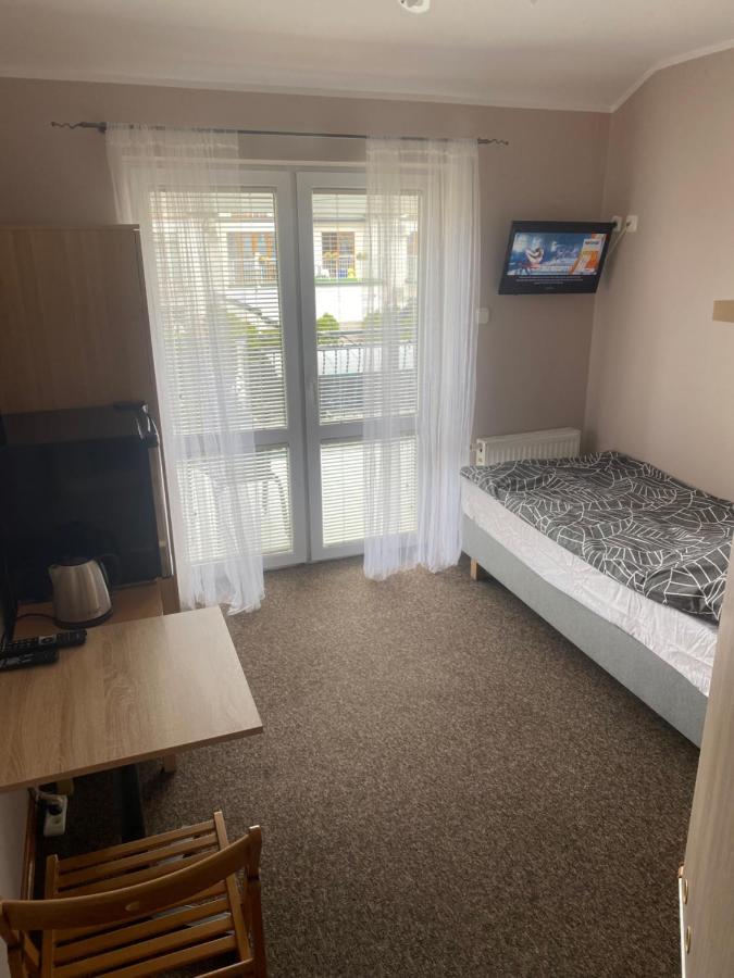 Pokoje Goscinne " Awia " Łeba Esterno foto