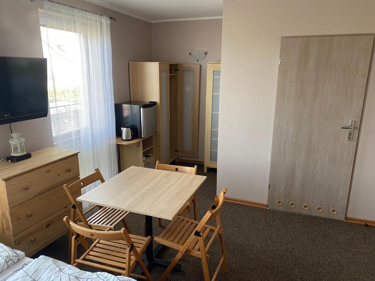 Pokoje Goscinne " Awia " Łeba Esterno foto