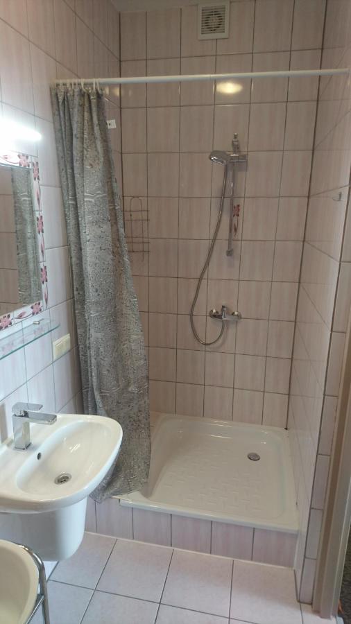 Pokoje Goscinne " Awia " Łeba Esterno foto